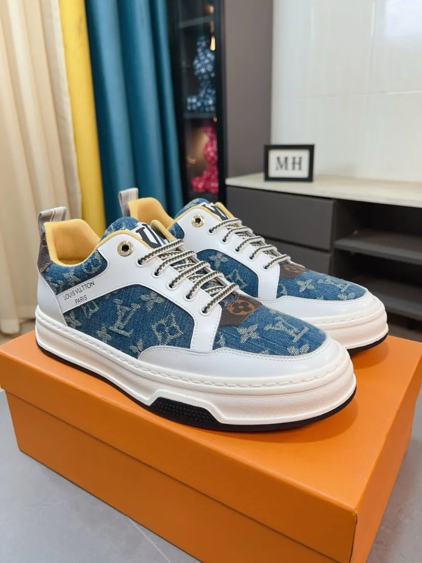 Men's shoes💰420🌹🌹[LV]🌹High-end men's shoes brand: official website 1:1 latest masterpiece: the upper is made of Italian imported first-layer cowhide with special materials➕full genuine leather lining🔥, making walking more convenient and comfortable! Exclusive new style, stunning work [color]! Create a fashionable personality to set off your uniqueness! A must-have for trendy men! Classic🔥Number: 38-44
